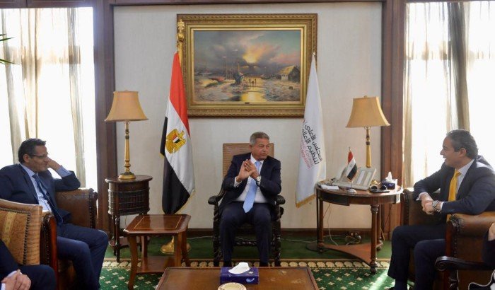 رئيس الأعلى للإعلام يعقد اجتماعًا مع نقيبي الإعلاميين والصحفيين ورئيس رابطة النقاد الرياضيين رئيس الأعلى للإعلام يعقد اجتماعًا مع نقيبي الإعلاميين والصحفيين ورئيس رابطة النقاد الرياضيين