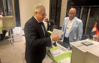 بالصور.. بدء عملية التصويت في انتخابات مجلس الشيوخ بمقر السفارة المصرية في الكويت