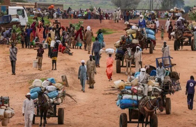 السودان يواجه كارثة مزدوجة.. الكوليرا تجتاح البلاد وسط مجاعة وأزمة إنسانية خانقة السودان يواجه كارثة مزدوجة.. الكوليرا تجتاح البلاد وسط مجاعة وأزمة إنسانية خانقة