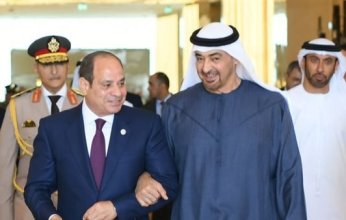 الرئيس السيسي يستقبل الشيخ محمد بن زايد بمطار العلمين