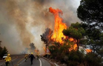 إجلاء أكثر من ألف شخص شمال غرب إسبانيا جراء حرائق الغابات