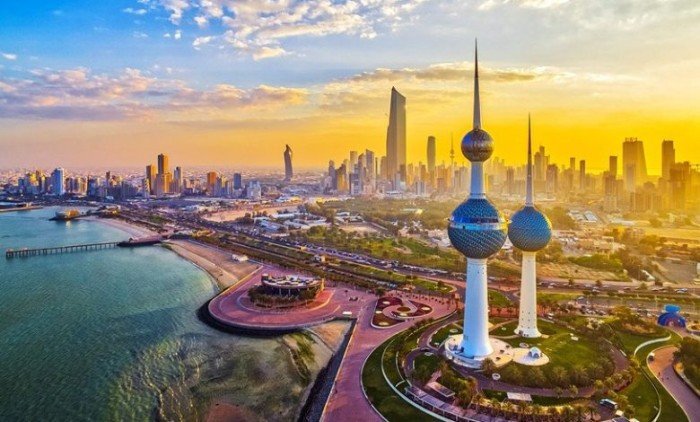 طقس الكويت المتوقع اليوم السبت.. حار ورطب نسبياً نهاراً وحار إلى مائل للحرارة ليلاً طقس الكويت المتوقع اليوم السبت.. حار ورطب نسبياً نهاراً وحار إلى مائل للحرارة ليلاً