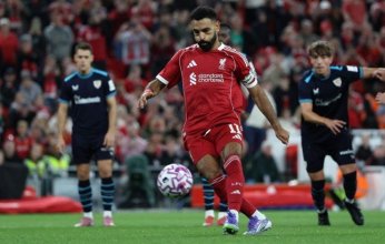 النجم المصري محمد صلاح يقود ليفربول في ضربة البداية أمام بورنموث