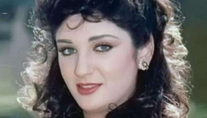 نجل شقيق إيمان الطوخي يرد على شائعة زواجها بمبارك: "حسبي الله في كل من آذاها" نجل شقيق إيمان الطوخي يرد على شائعة زواجها بمبارك: "حسبي الله في كل من آذاها"