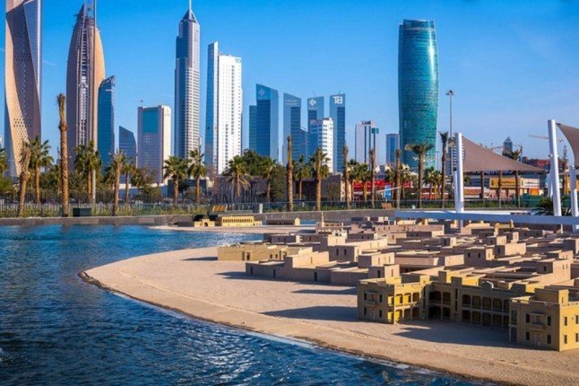 تعديلات جوهرية على الشروط والضوابط المنظمة للزيارات العائلية في الكويت (تفاصيل) تعديلات جوهرية على الشروط والضوابط المنظمة للزيارات العائلية في الكويت (تفاصيل)