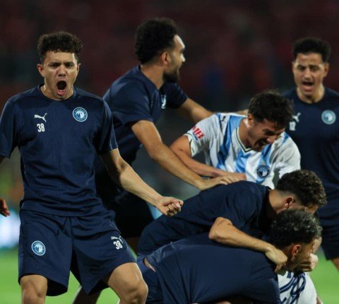 هزيمة مفاجئة بيراميدز يتغلب بهدفين على الأهلي هزيمة مفاجئة بيراميدز يتغلب بهدفين على الأهلي