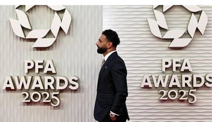 رسميًا.. محمد صلاح يفوز بجائزة أفضل لاعب في البريميرليج من رابطة اللاعبين المحترفين رسميًا.. محمد صلاح يفوز بجائزة أفضل لاعب في البريميرليج من رابطة اللاعبين المحترفين