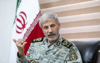 قائد الجيش الإيراني: القدرة الصاروخية والمسيّرات لا تزال قائمة وجاهزة للعمليات