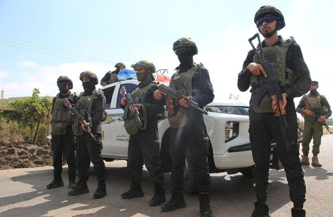 سوريا.. مقتل عنصرين في الأمن الداخلي في طرطوس برصاص مسلحين مجهولين سوريا.. مقتل عنصرين في الأمن الداخلي في طرطوس برصاص مسلحين مجهولين