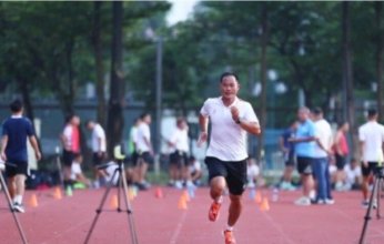 صادم.. وفاة حكم كرة قدم أثناء اختبارات اللياقة البدنية