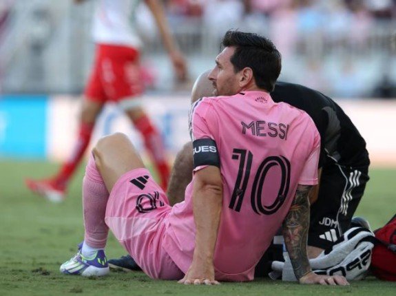 الكشف عن طبيعة إصابة ميسي لاعب إنتر ميامي الكشف عن طبيعة إصابة ميسي لاعب إنتر ميامي