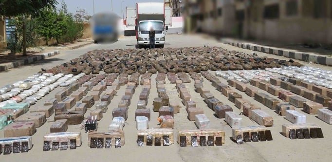 مصر: إحباط تهريب 4 أطنان مخدرات برأس سدر بقيمة 290 مليون جنيه مصر: إحباط تهريب 4 أطنان مخدرات برأس سدر بقيمة 290 مليون جنيه