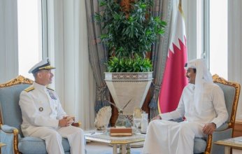 أمير قطر يبحث مع قائد القيادة المركزية الأمريكية التعاون الاستراتيجي بين البلدين