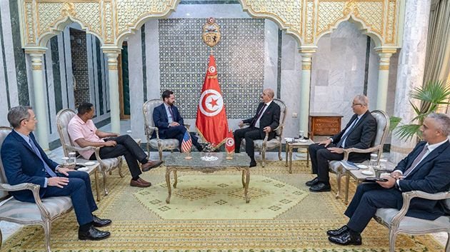 وزير الخارجية التونسي يدعو إلى تسهيل وصول المساعدات الإنسانية بشكل عاجل إلى قطاع غزة وزير الخارجية التونسي يدعو إلى تسهيل وصول المساعدات الإنسانية بشكل عاجل إلى قطاع غزة