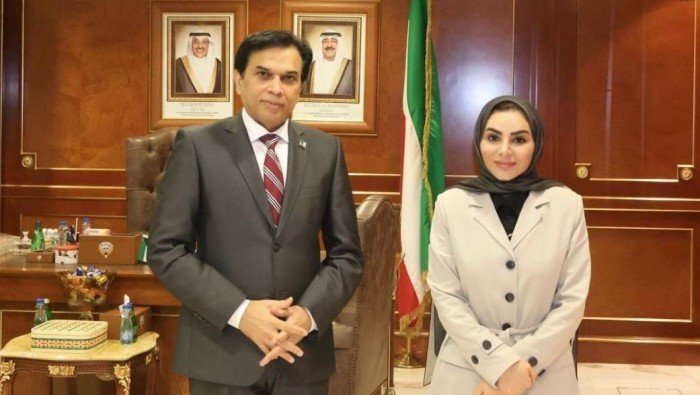 الكويت و باكستان تبحثان سبل تعزيز التعاون المشترك في المجالات الإنسانية والاجتماعية الكويت و باكستان تبحثان سبل تعزيز التعاون المشترك في المجالات الإنسانية والاجتماعية