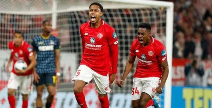 بث مباشر.. شاهد مباراة ماينز وكولن بالدوري الألماني بث مباشر.. شاهد مباراة ماينز وكولن بالدوري الألماني