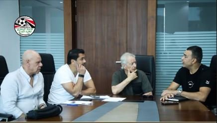 اللجنة الفنية بالاتحاد المصري تناقش الإعداد لكأس العرب اللجنة الفنية بالاتحاد المصري تناقش الإعداد لكأس العرب