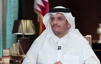 رئيس الوزراء القطري يدين الاستهداف المتعمد للصحفيين في قطاع غزة