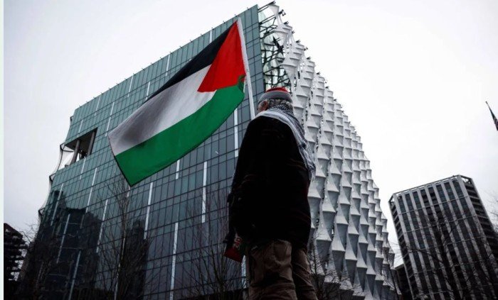 فلسطين تدين الدعوات والمواقف التحريضية التي يطلقها وزراء في حكومة الاحتلال فلسطين تدين الدعوات والمواقف التحريضية التي يطلقها وزراء في حكومة الاحتلال