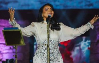 أحلام تتألق في ختام مهرجان قرطاج بعد 27 عامًا من الغياب