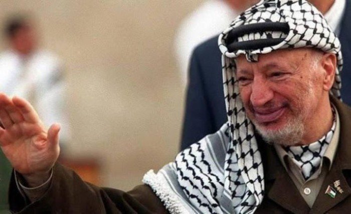 أبو مازن يؤكد دعمه لمؤسسة "ياسر عرفات" ويشيد بدورها في إحياء إرث الراحل أبو مازن يؤكد دعمه لمؤسسة "ياسر عرفات" ويشيد بدورها في إحياء إرث الراحل