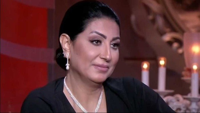 بعد شائعة سفرها للخارج.. وفاء عامر توجه رسالة إلى جمهورها بعد شائعة سفرها للخارج.. وفاء عامر توجه رسالة إلى جمهورها
