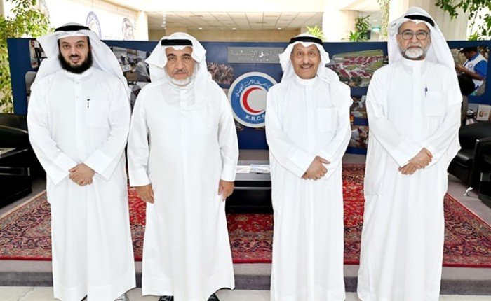 الهلال الأحمر الكويتي يعلن انطلاق أولى رحلات الجسر الجوي لإغاثة غزة غدًا الأحد الهلال الأحمر الكويتي يعلن انطلاق أولى رحلات الجسر الجوي لإغاثة غزة غدًا الأحد