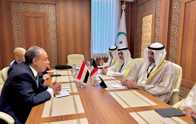 مصر و الكويت تبحثان سبل تعزيز العلاقات الثنائية بين البلدين مصر و الكويت تبحثان سبل تعزيز العلاقات الثنائية بين البلدين