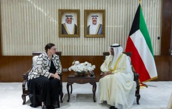 وزير الخارجية الكويتي يستقبل سفير كندا لدى البلاد
