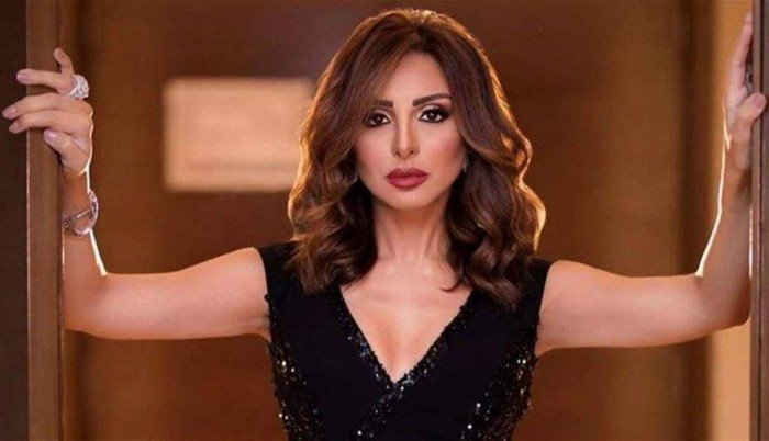 "أنغام تخضع لعملية جراحية دقيقة في ألمانيا.. تفاصيل حالتها الصحية" "أنغام تخضع لعملية جراحية دقيقة في ألمانيا.. تفاصيل حالتها الصحية"