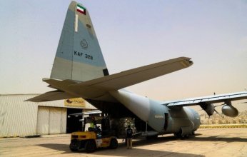 الطائرة الإغاثية الثالثة من الجسر الجوي الكويتي تصل إلى الأردن تمهيدا لإدخال حمولتها إلى غزة