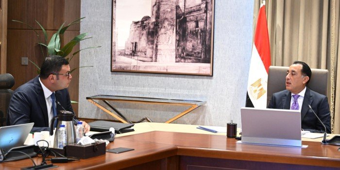 مصر.. رئيس الوزراء يستعرض ملامح الاستراتيجية الوطنية للعمران والبناء الأخضر مصر.. رئيس الوزراء يستعرض ملامح الاستراتيجية الوطنية للعمران والبناء الأخضر