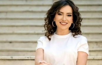الفنانة أمل عرفة تكسر صمتها وتلجأ إلى القضاء بعد تسريب تسجيل صوتي منسوب لابنتها مريم