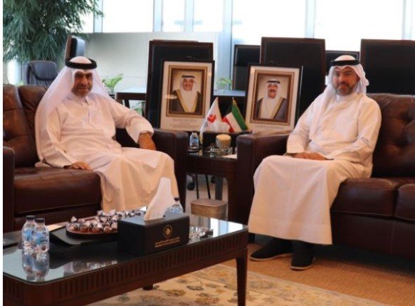 الكويت وقطر تبحثان سبل تعزيز التعاون في مجال الطيران المدني الكويت وقطر تبحثان سبل تعزيز التعاون في مجال الطيران المدني