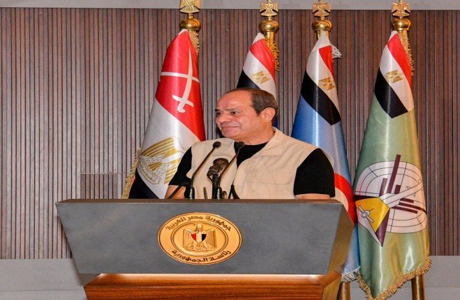 مصر.. الرئيس السيسي يُجري زيارة تفقدية للأكاديمية العسكرية ويتابع الأنشطة التدريبية للطلاب مصر.. الرئيس السيسي يُجري زيارة تفقدية للأكاديمية العسكرية ويتابع الأنشطة التدريبية للطلاب