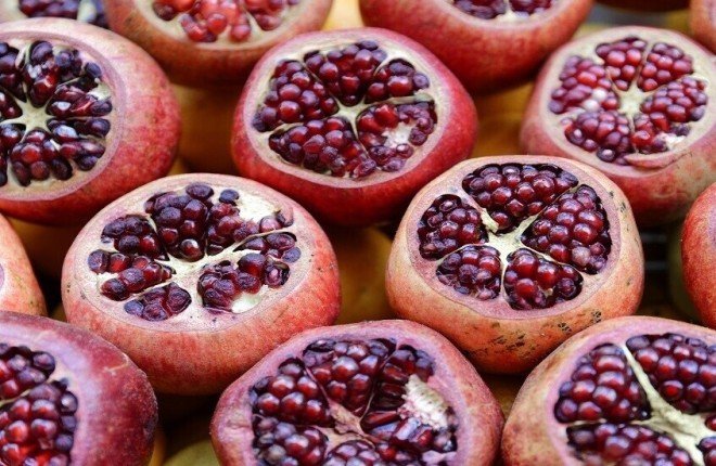 تحفيز "هرمون الشباب" بالرمان.. بارقة أمل لكبار السن تحفيز "هرمون الشباب" بالرمان.. بارقة أمل لكبار السن