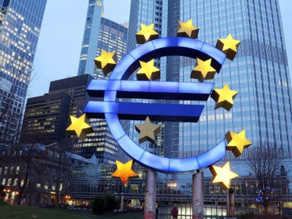 المركزى الاوربى يقرر تثبيت أسعار الفائدة المركزى الاوربى يقرر تثبيت أسعار الفائدة