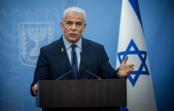 زعيم المعارضة في تل أبيب: إسرائيل تنهار وتعيش عزلة دولية