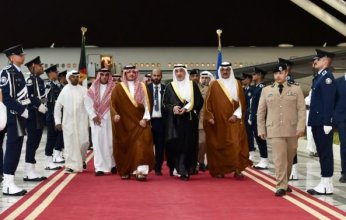 وزير الداخلية السعودي يصل الكويت في مستهل زيارة رسمية