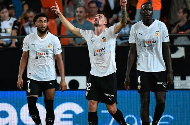 بث مباشر.. مشاهدة مباراة فالنسيا وريال أوفييدو في الدوري الإسباني بث مباشر.. مشاهدة مباراة فالنسيا وريال أوفييدو في الدوري الإسباني