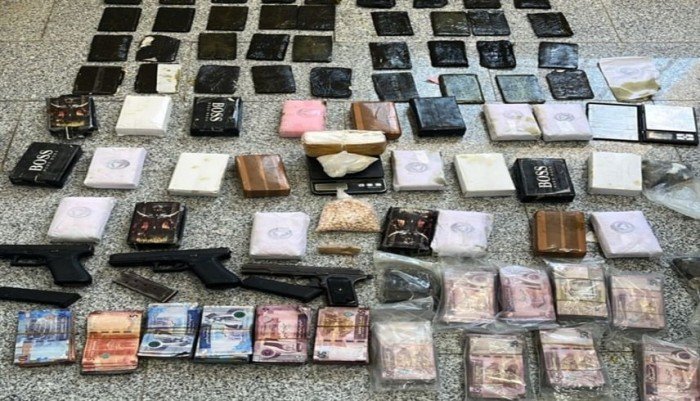 الأردن يفكك خلية من 14 شخصا مرتبطة بعصابات دولية لتهريب المخدرات الأردن يفكك خلية من 14 شخصا مرتبطة بعصابات دولية لتهريب المخدرات