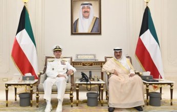 سمو ولي العهد يستقبل وزير الدفاع وقائد القيادة الأمريكية الوسطى