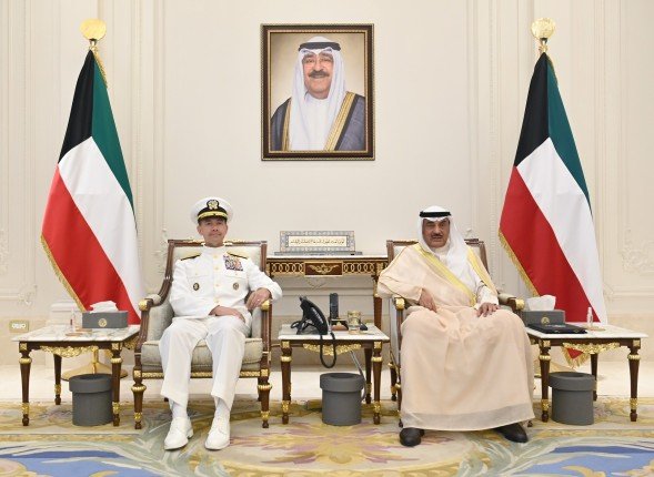سمو ولي العهد يستقبل وزير الدفاع وقائد القيادة الأمريكية الوسطى سمو ولي العهد يستقبل وزير الدفاع وقائد القيادة الأمريكية الوسطى