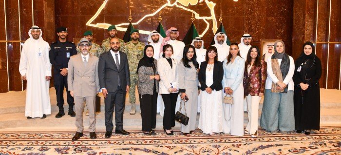 الكويت.. وزارة الخارجية تختتم ورشة عمل عن إدماج المقاربة القائمة على حقوق الإنسان في التغطية الإعلامية الكويت.. وزارة الخارجية تختتم ورشة عمل عن إدماج المقاربة القائمة على حقوق الإنسان في التغطية الإعلامية