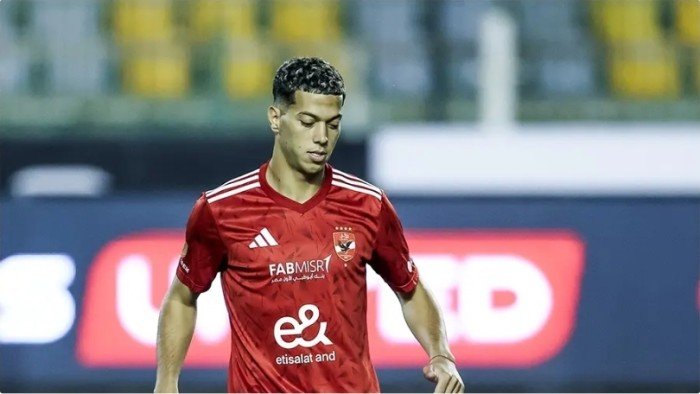 طبيب الأهلي: إجراءات وقائية بالفريق بعد إصابة إمام عاشور بفيروس طبيب الأهلي: إجراءات وقائية بالفريق بعد إصابة إمام عاشور بفيروس