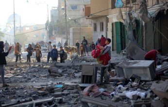 سقوط شهداء وجرحى.. قصف إسرائيلي يستهدف مدينة دير البلح وسط قطاع غزة