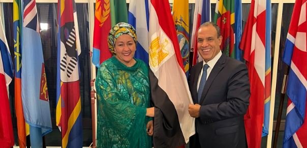وزير الخارجية المصري يبحث مع نائبة السكرتير العام للأمم المتحدة سبل تعزيز التعاون المشترك وزير الخارجية المصري يبحث مع نائبة السكرتير العام للأمم المتحدة سبل تعزيز التعاون المشترك