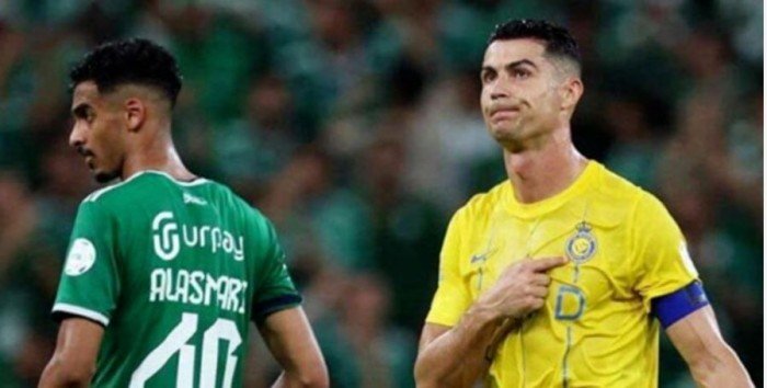 الاتحاد السعودي يعلن قرارات عاجلة بشأن سحب كأس السوبر من الأهلي الاتحاد السعودي يعلن قرارات عاجلة بشأن سحب كأس السوبر من الأهلي