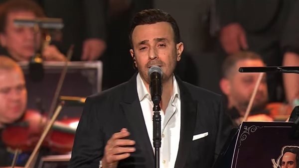 صابر الرباعي يستعد لحفل ضخم في دبي ويواصل تسجيل أغنيات جديدة صابر الرباعي يستعد لحفل ضخم في دبي ويواصل تسجيل أغنيات جديدة