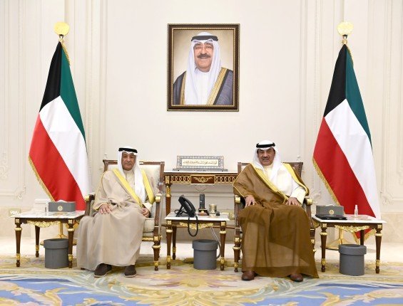 ولي العهد الكويتي يستقبل الأمين العام لمجلس التعاون لدول الخليج العربية ولي العهد الكويتي يستقبل الأمين العام لمجلس التعاون لدول الخليج العربية